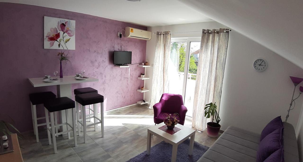Apartments Kuc Тиват Екстериор снимка